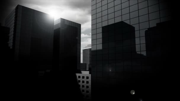 Bewölkter Himmel über Hochhäusern — Stockvideo