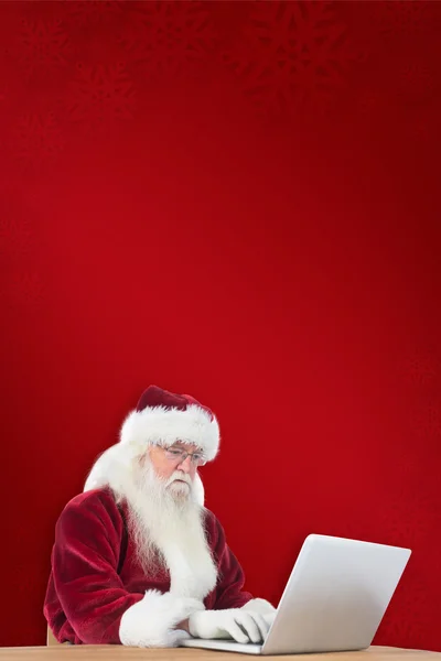 Santa surf su internet — Foto Stock