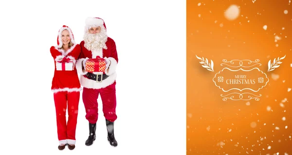 Santa en mevrouw Claus glimlachen — Stockfoto