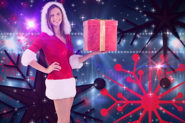 Bella Santa ragazza in possesso di regalo — Foto Stock