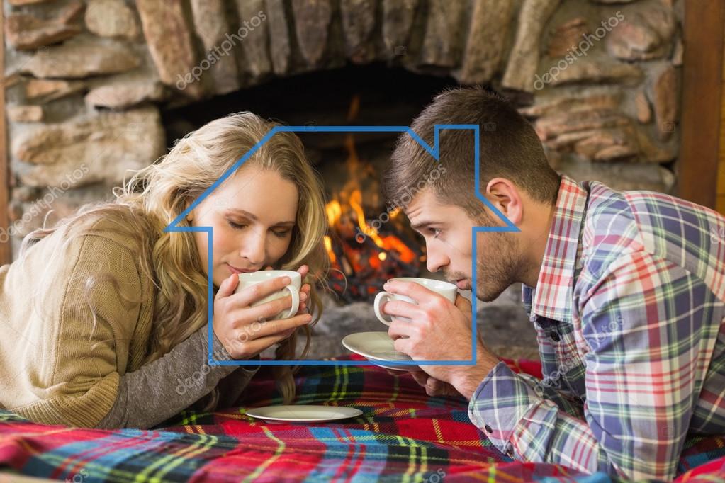 Супружеская постель. Счастливые влюбленные. Женщина сверху. Парень дарит розы девушке. Женщины любимые дома видео.