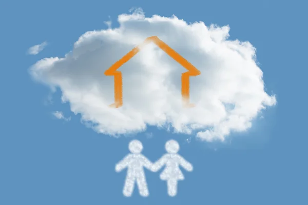 Cloud in shape of couple — Stock Photo, Image