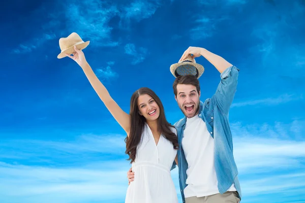 Bederní šťastný pár se usmívá na kameru — Stock fotografie