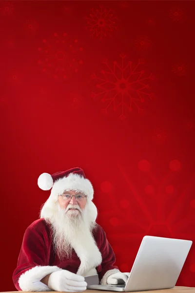 Babbo Natale paga con carta di credito — Foto Stock