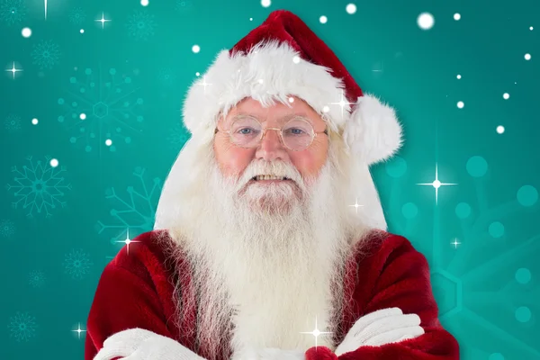 Санта улыбается со сложенными руками — стоковое фото