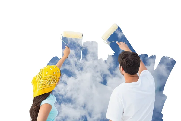 Junges Paar malt gemeinsam Himmel — Stockfoto