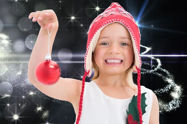 Immagine composita di ragazza carina mostrando bauble — Foto Stock