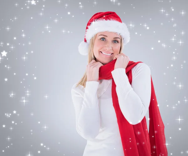 Imagen compuesta de rubia festiva sonriendo a la cámara —  Fotos de Stock