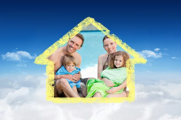 Portrait of a happy family beside the swimming — Stock Photo, Image