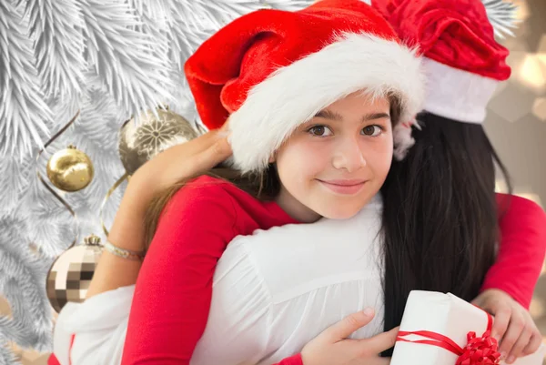 Immagine composita della bambina che riceve un regalo — Foto Stock