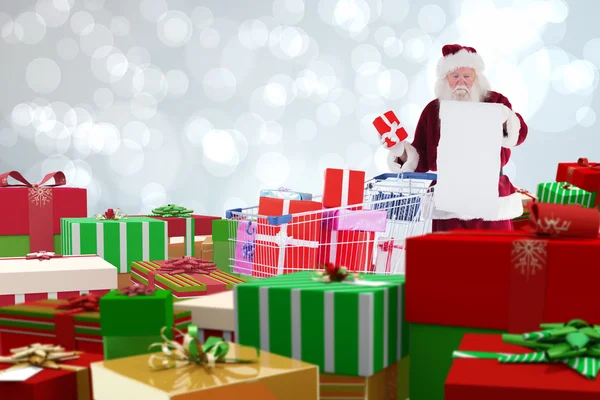 Papai Noel entrega presentes do carrinho — Fotografia de Stock