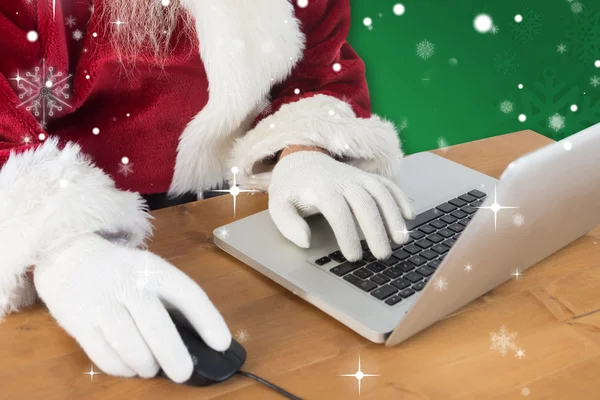 Santa surf su internet — Foto Stock