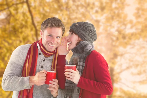 Pareja ambos tomando bebidas calientes —  Fotos de Stock