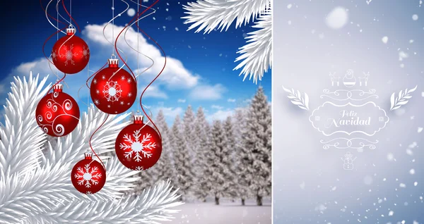 Christbaumschmuck aufhängen — Stockfoto