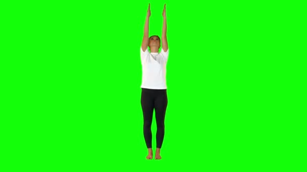 Sportig blonda kvinnan sträcker händerna — Stockvideo