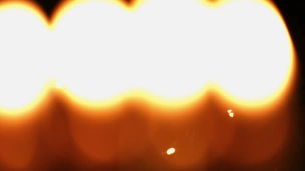 Линия зажигания золотых свечей — стоковое видео