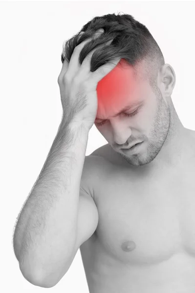 Adam baş ağrısı acı closeup — Stok fotoğraf