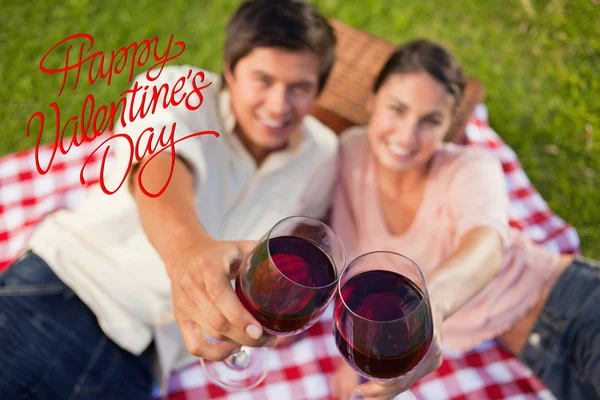 Two friends touching their glasses — Stock Photo, Image