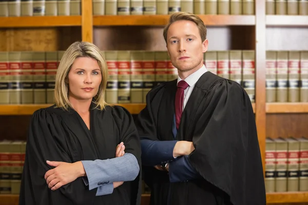 Tým právníků v právnické knihovně — Stock fotografie