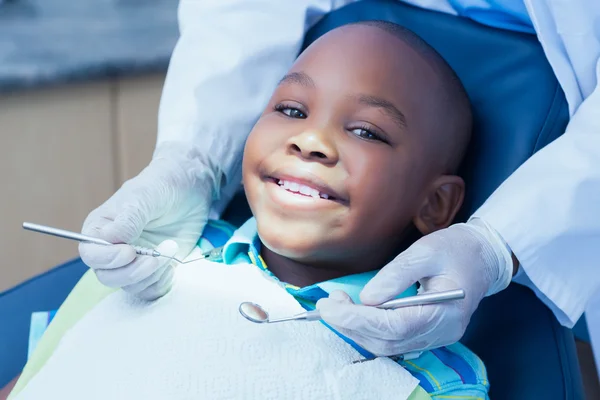 Close up of boy having his teeth — Stock Photo, Image