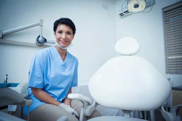 Retrato del dentista femenino — Foto de Stock