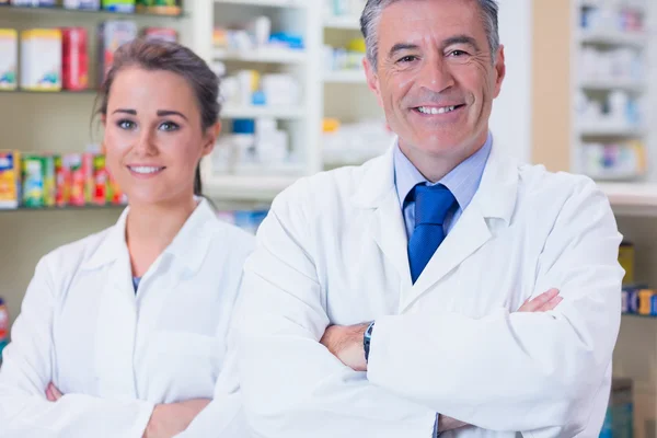 Pharmacist and his trainee — Stock Photo, Image