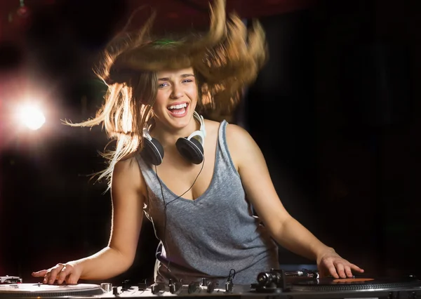 Pretty dj smiling and dancing — Stock Photo, Image