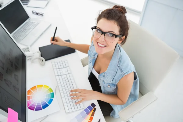 Designer using computer and digitizer — Stock Photo, Image