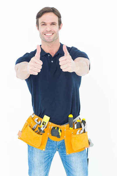 Homem mostrando polegares para cima sinal — Fotografia de Stock