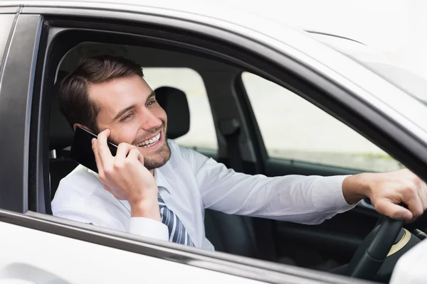 Szczęśliwy biznesmen przy telefonie. — Zdjęcie stockowe
