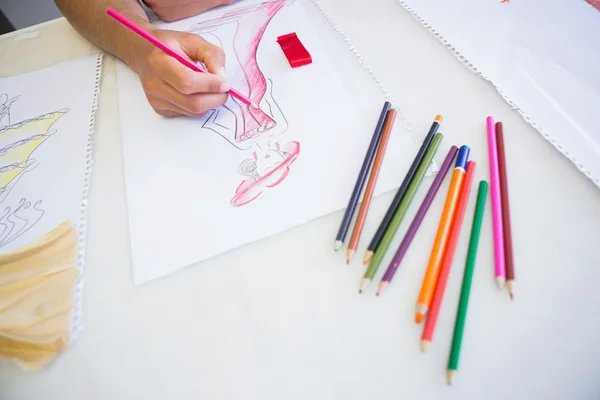 Collège étudiant dessin image avec crayon de couleur — Photo