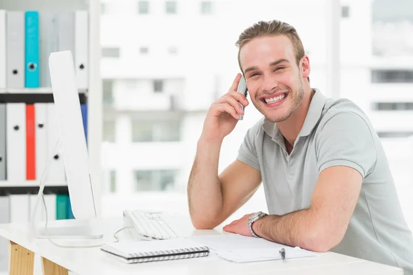 Smiling businessman making call — Stock Photo, Image