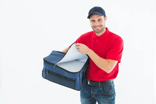 Pizza delivery man opening bag — Stock Photo, Image