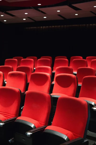 Empty rows of red seats — Stock Photo, Image
