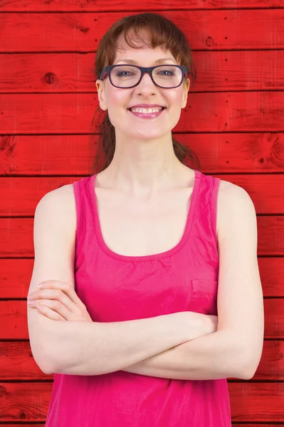 Femme avec des lunettes souriant — Photo