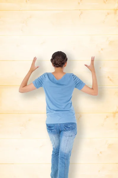 Annoyed brunette gesturing — Stock Photo, Image