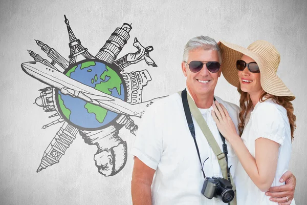 Vacationing couple with camera — Stock Photo, Image