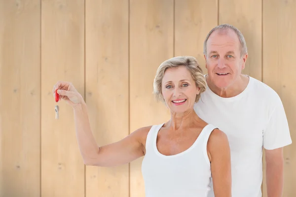 Ouple with new house key — Stock Photo, Image