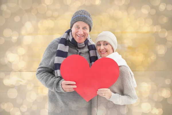 Feliz pareja madura en ropa de invierno — Foto de Stock