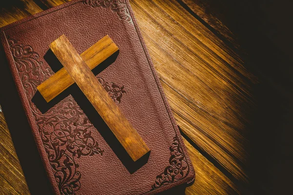 Crucifix icon on the bible — Stock Photo, Image