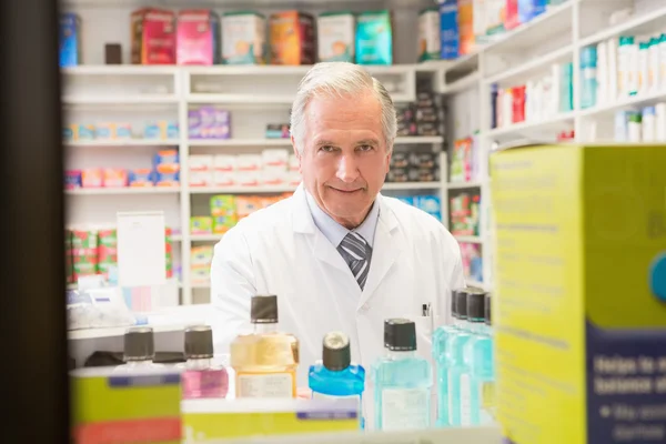 Smiling senior pharmacist — Stock Photo, Image