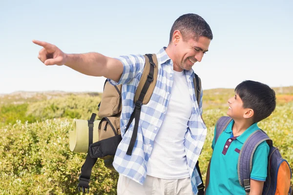 Father and son hiking in the mountains — Stock Photo, Image