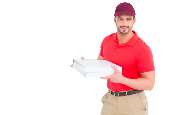Uomo di consegna dando scatole di pizza — Foto Stock