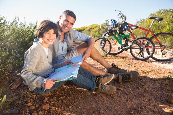 Father and son on a bike ride — Stock Photo, Image