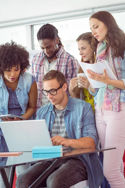 Fashion students working as a team — Stock Photo, Image