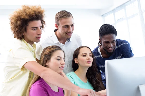 Studenti in classe di computer — Foto Stock