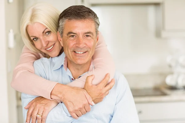 Happy mature couple smiling together — Stock Photo, Image