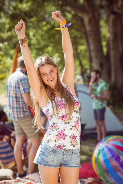 Pretty hipster posing for camera — Stock Photo, Image