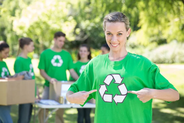 Happy environmental activists in the park — Stock Photo, Image