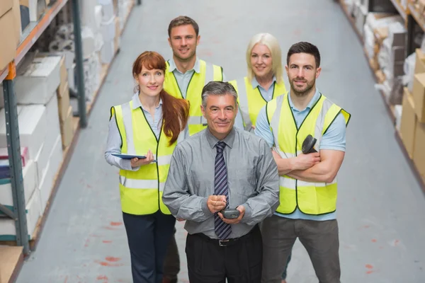 Team steht hinter seinem Chef — Stockfoto